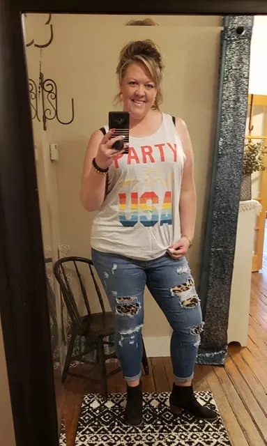 PARTY IN THE USA - TANK